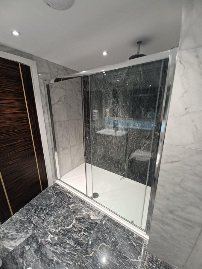 Buckingham Palace Residences By Aeria Apartments 런던 외부 사진