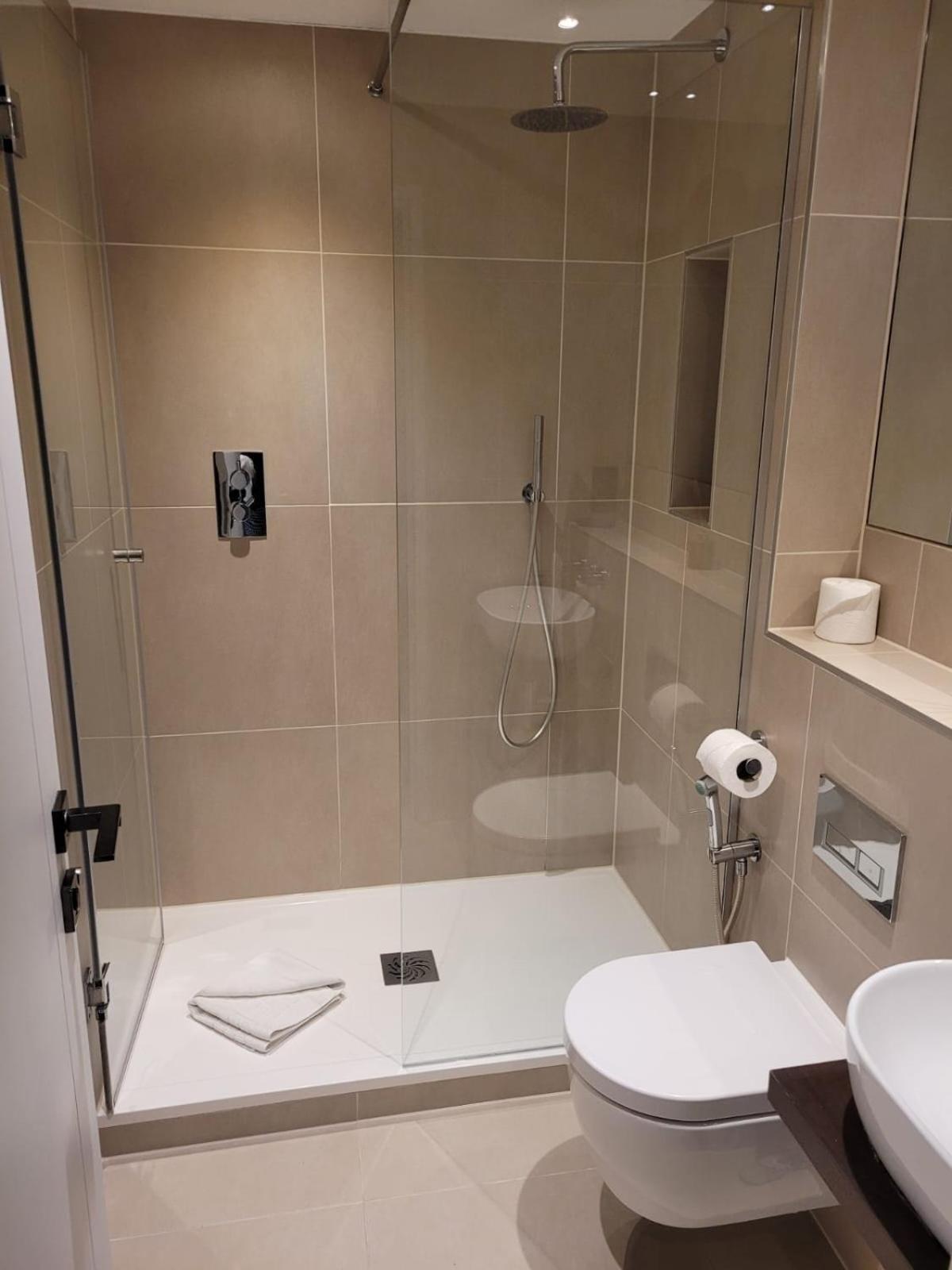 Buckingham Palace Residences By Aeria Apartments 런던 외부 사진