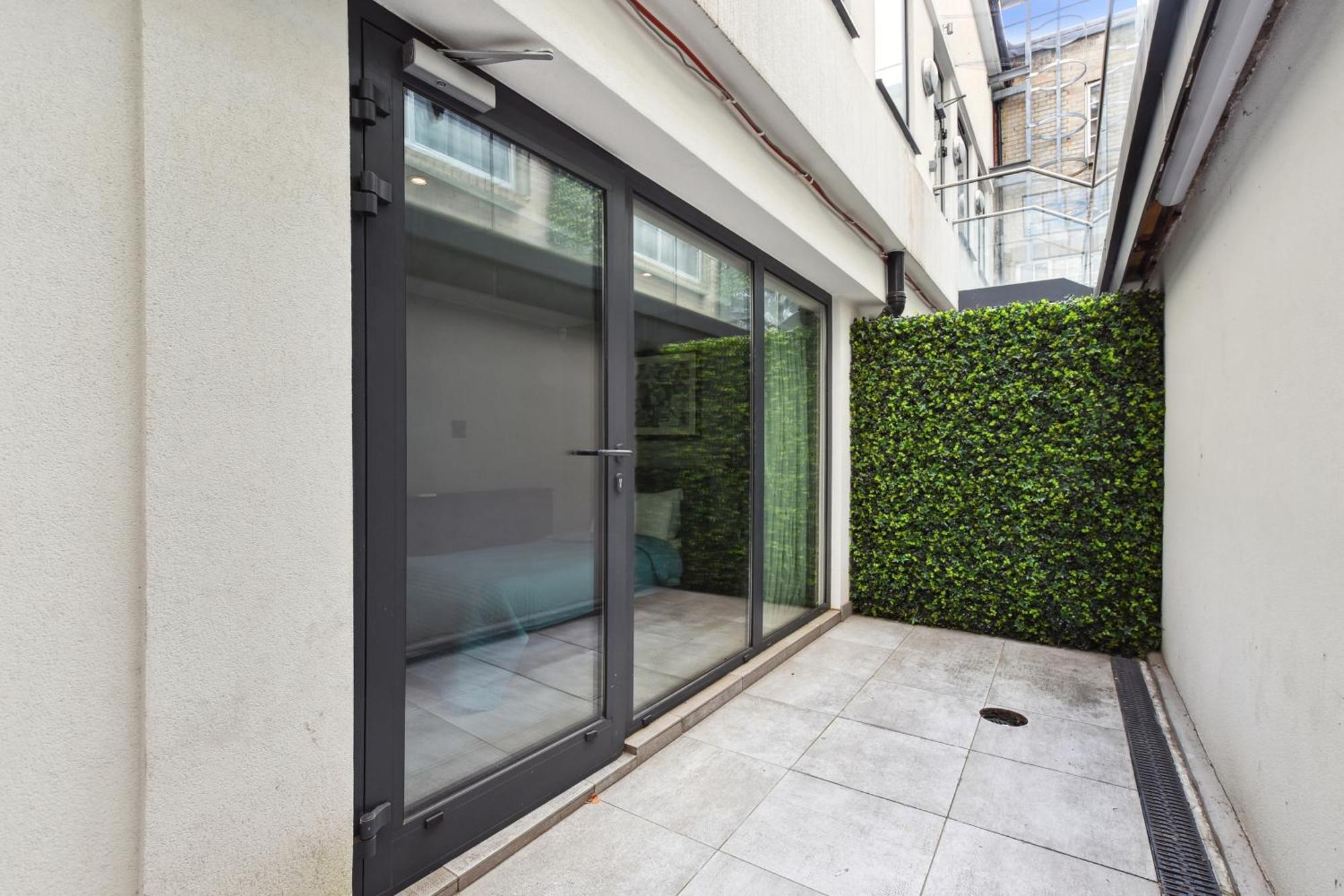 Buckingham Palace Residences By Aeria Apartments 런던 외부 사진